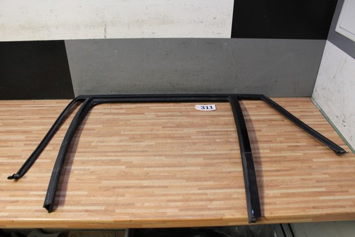 TÜRGUMMI hinten links + BMW 1er F20 + Leiste Blende glanzschwarz Tür + 7263385