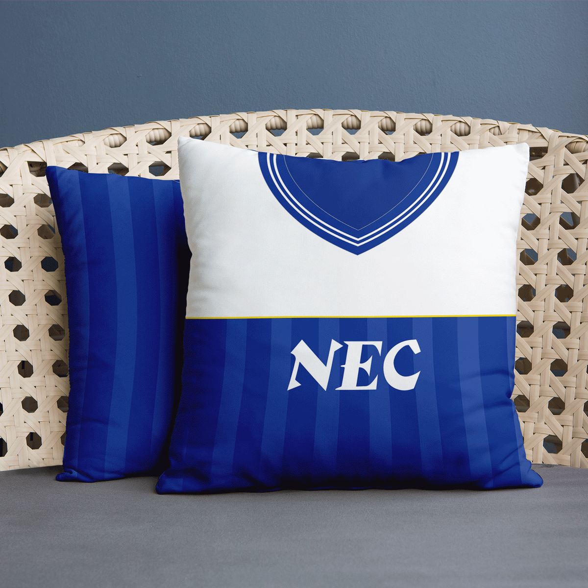 Maillot de Football Rétro Personnalisé - Hercules Merchandising FR