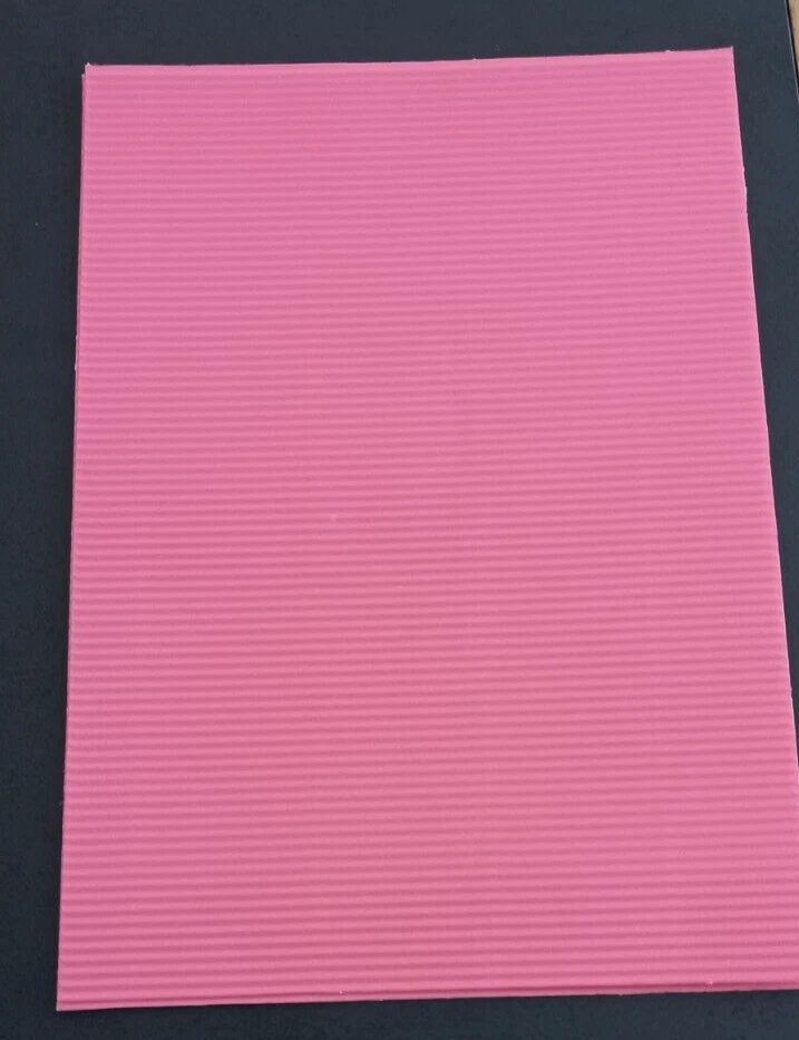 lot de 2 plaques de papier cartonné ondulé - dimensions 21 * 29,7 cm - rose - Photo 1/1