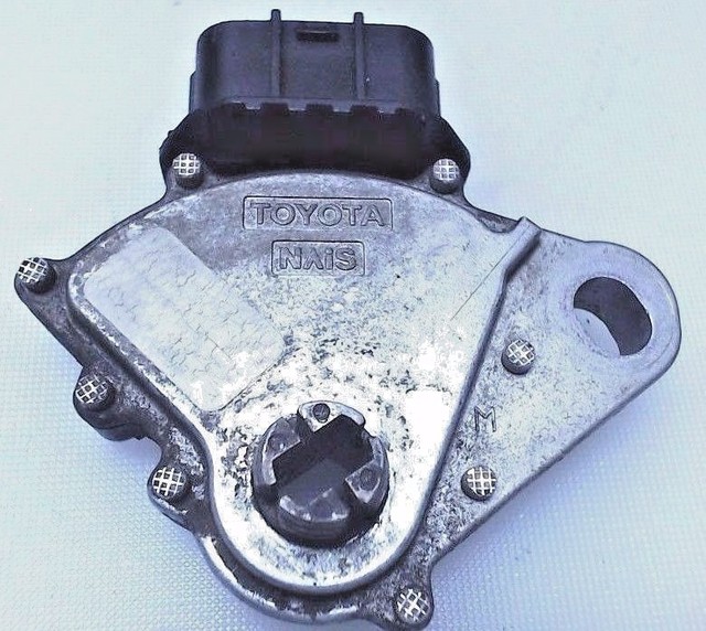 Toyota 4Runner Sequoia Tundra Neutral Safety Start Switch 8454030320