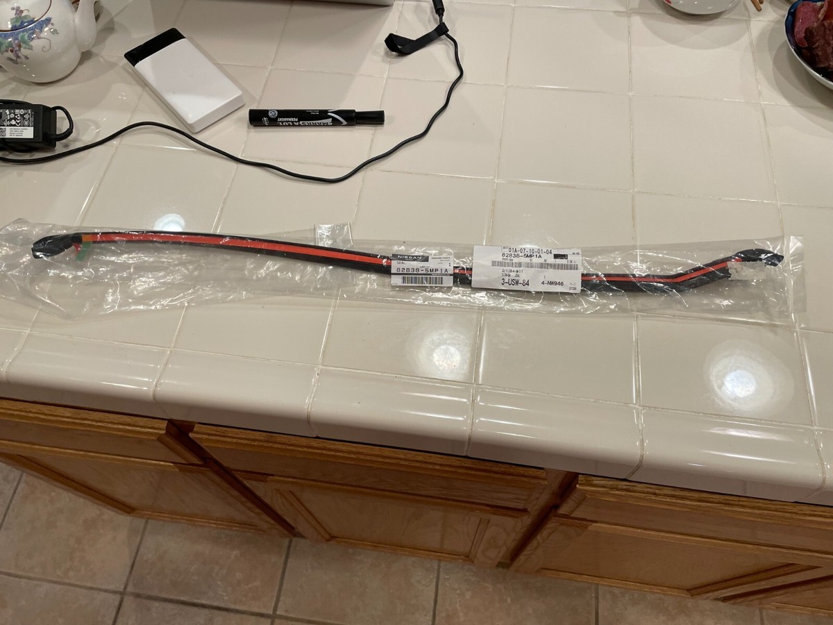 NEW OEM Nissan Door Shell Seal (Right, Rear)PN: 82838-5MP1A for