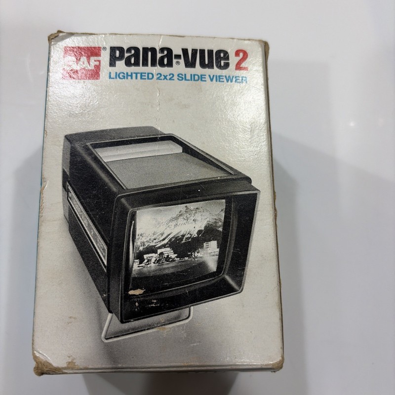 PanaVue 2 6562 Illuminated Slide Viewer for 35mm Slides Vintage 