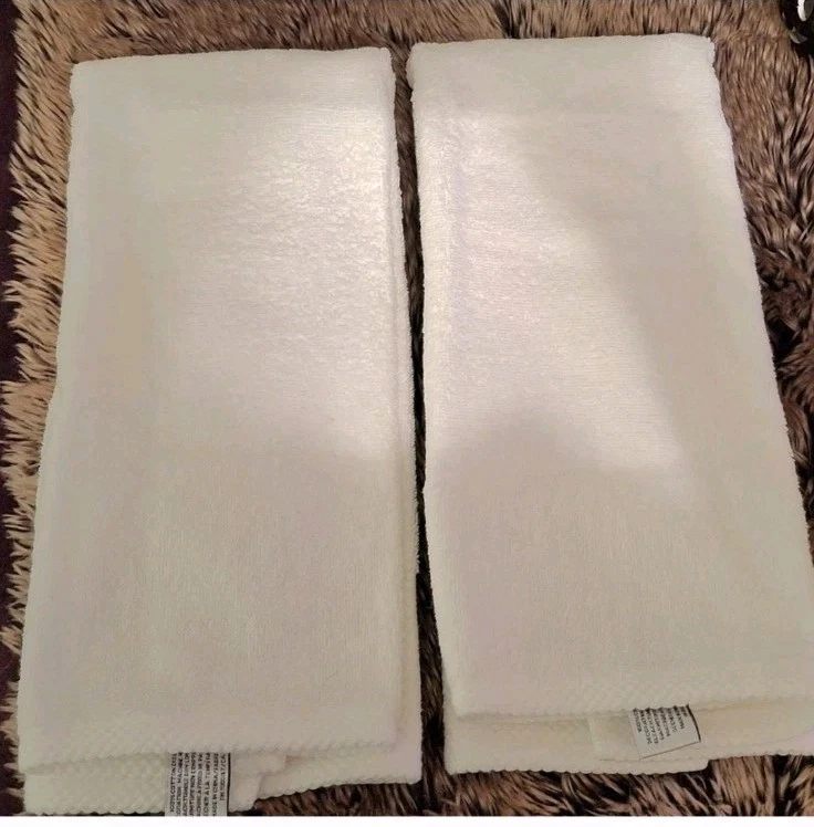 Rae Dunn Hey Bootiful Ghost Hand Towels - Image 2 of 4