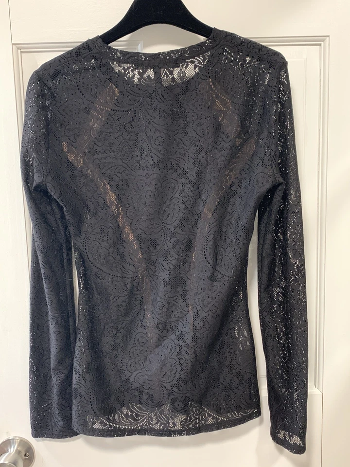 Top manga larga BCBG MAXAZRIA 'Mikayla' negro cachemir encaje transparente | XXS Foto 2 de 4