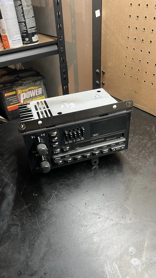 1991 92 93 1993 Buick Park Ave Lesabre GM Delco Cassette Radio Aux - Image 3 of 4
