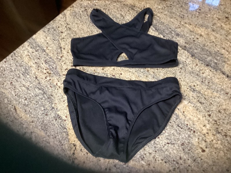 Abercrombie Kids Youth Size 15/16 Black Ribbed Knit 2 Piece Swimsuit X top