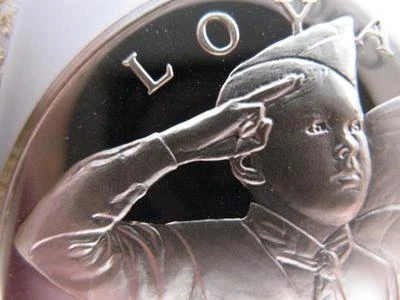 7/8 -OZ.STERLING SILVER COIN BOY SCOUTS OF AMERICA MINT CONDITION- LOYAL + GOLD