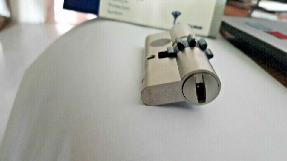 MULTLOCK MT5+ High Security Cylinder Lock With Cogwheel .3 Keys And