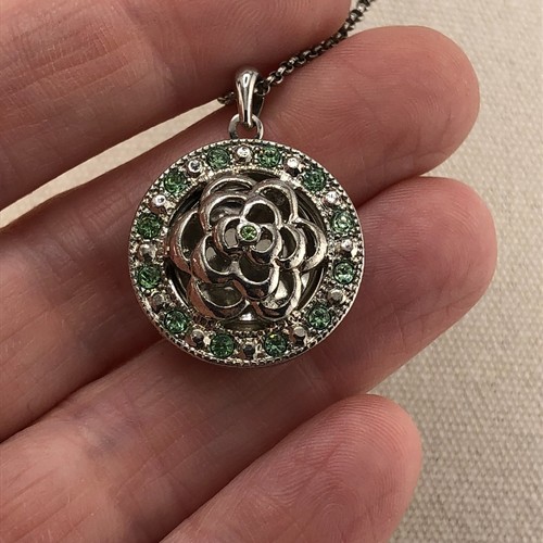 Floral Locket Pendant Necklace Green & Silver Tone Round Floral Design Festival - Picture 3 of 15