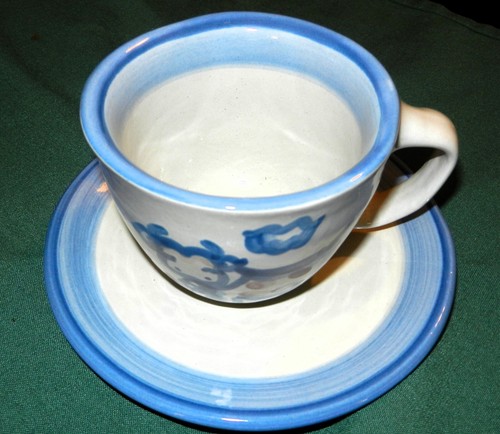Vintage M. A. Hadley Signed Pottery Spotted Cow Tea Cup & Saucer The End inside - Picture 3 of 6