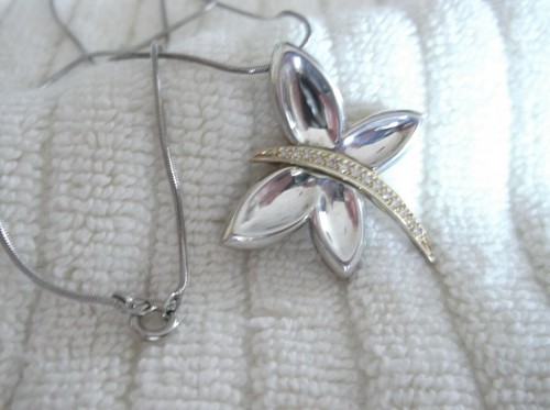 Alwand Vahan Sterling Silver 14K Gold Diamond BUTTERFLY Necklace - Picture 5 of 9