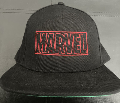 Marvel Snapback Mütze Kappe schwarz rot/grün unter Krempe Erwachsene Baseball Cap