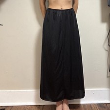 Long Black Lingerie Slip Skirt W Lace Bottom Detailing By Vanity Fair Size M