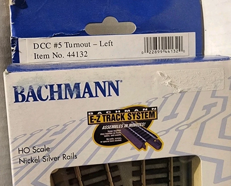 Bachmann HO Scale E-Z Command DCC #5 Left Hand Turnout Switch 44132 - Image 2 of 4