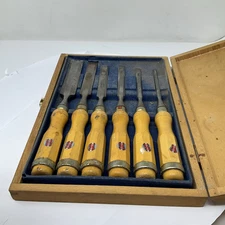 FREUD WC 106 Set of Six Boxwood Handled Chisels in Original Box WC-106