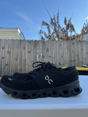 Men s OnCloud Black Running Shoes Size 10.5