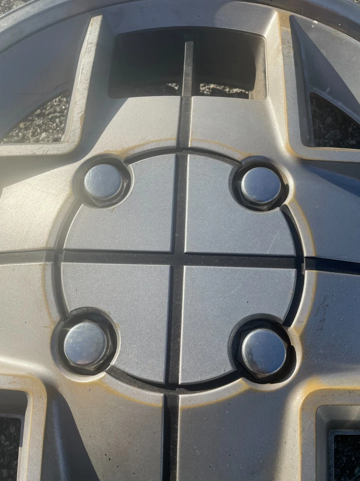 Один заводской колпак колеса 14 дюймов для Toyota Supra 1979–1981 годов выпуска - Изображение 4 из 4