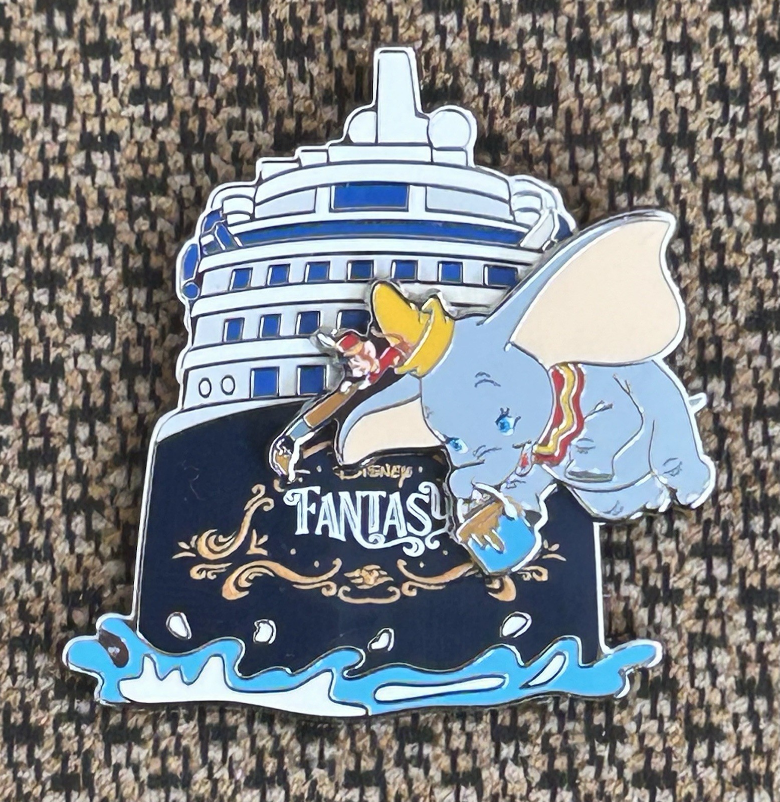 Prendedor Disney Cruise Line DCL Dumbo Timothy Q Mouse Pintura Fantasía Barco