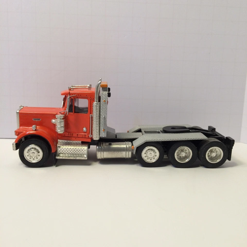 ASAM HartSmith F124 KENWORTH W900 8X4 TRACTOR 1:48 Orange -RARE- - Image 2 of 4