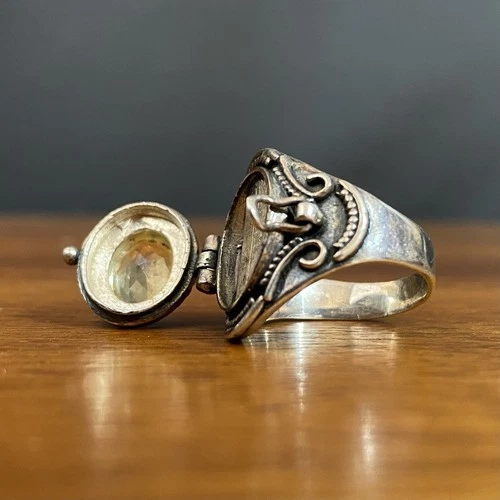 Antique Etruscan 925 Sterling Silver Yellow Citrine Poison Pinky Ring Locket