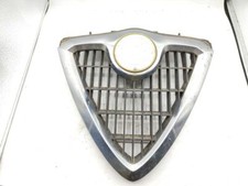 Alfa Romeo 156 2000 Front bumper center upper radiator grill 156017393 