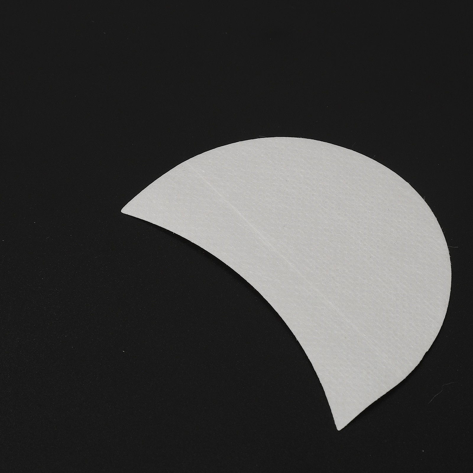 100pcs Eyeshadow Shield Half Moon Shaped Prevent Makeup Residue Cosmetic Eye SLS