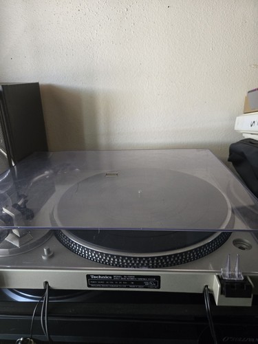 Technics SL-D2O2 Direct Drive Automatic System Turntable Tested Working .