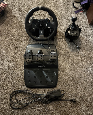 Logitech G920 Racing Wheel w/ Pedals, Wired USB, for Xbox One & PC