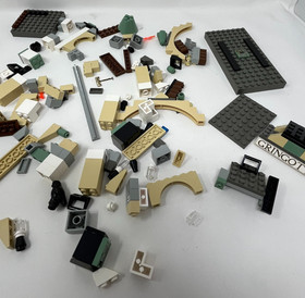 LEGO Harry Potter 4714 Gringott's Bank  w/Instructions & Box