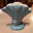 Vintage RED WING Pottery Art Deco Fan/Shell Vase #892-Blue w/Brown Specks-7 1/2”