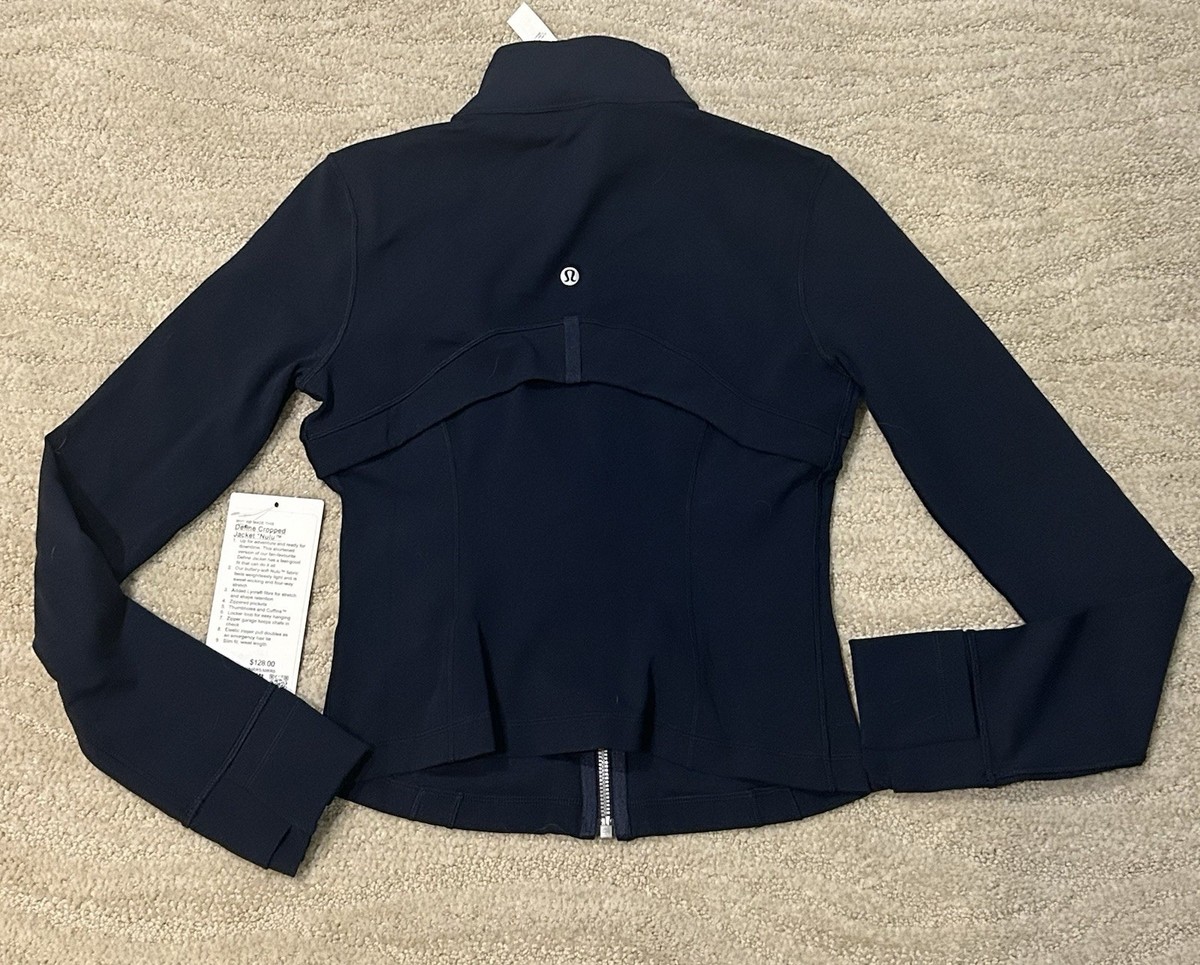Lululemon Women's true navy/silver Define cropped NULU Jacket