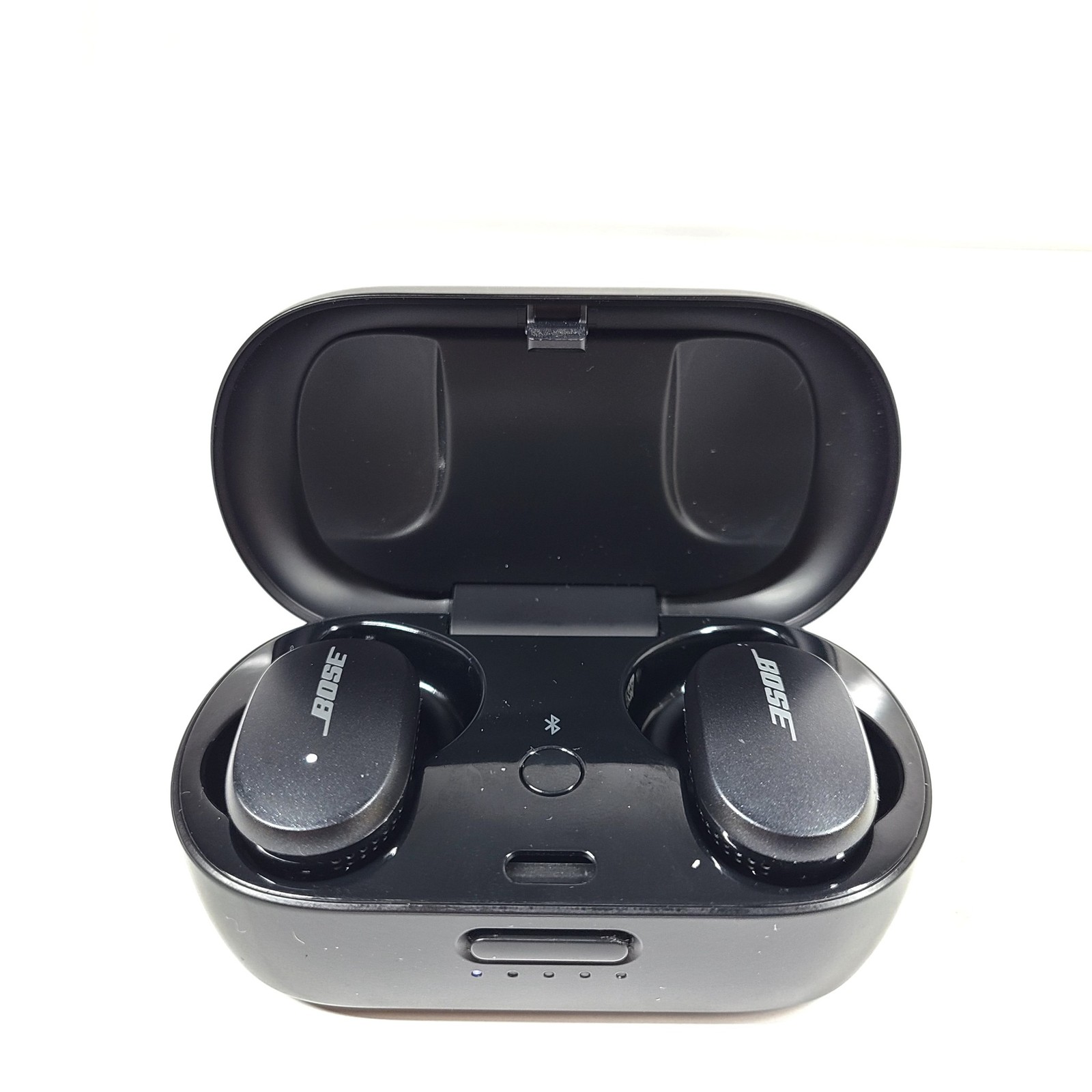 W/ Case 429708 - Black