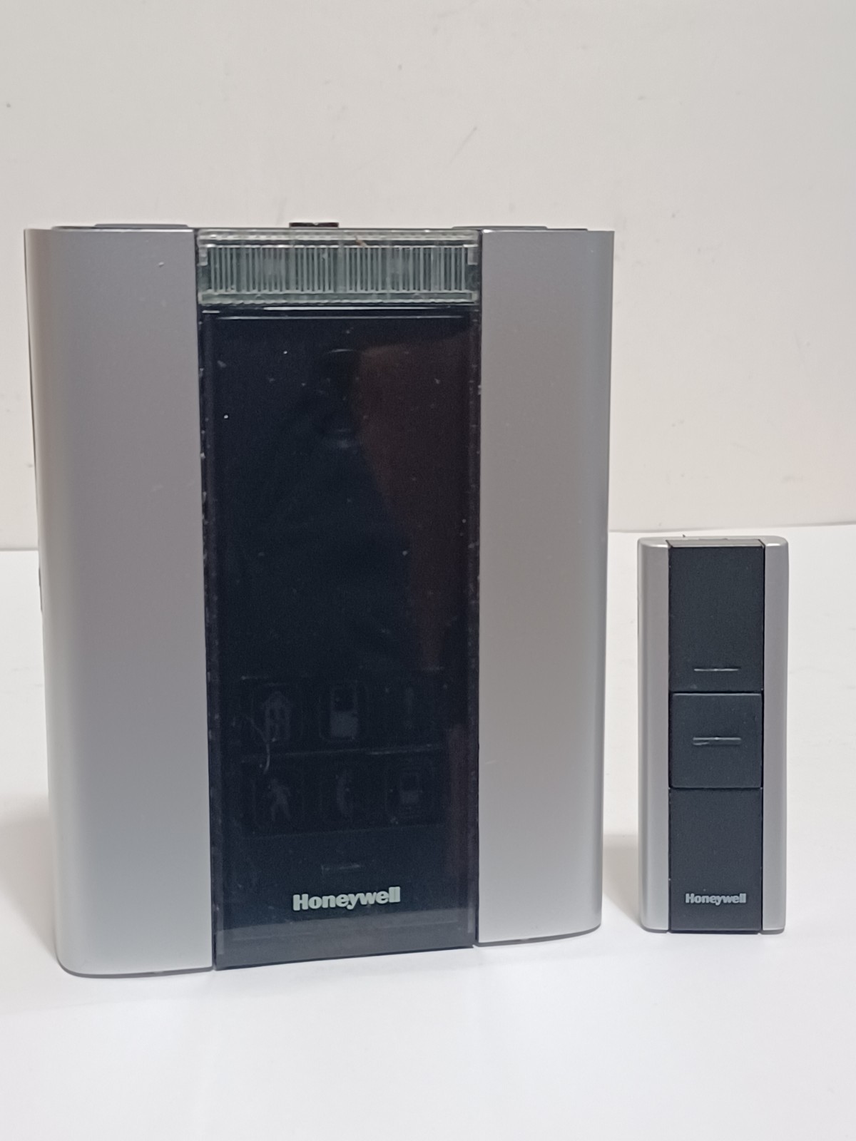 Honeywell Premium 51459SL Silver/Black 6-Volt Portable PLUS Wireless Chime