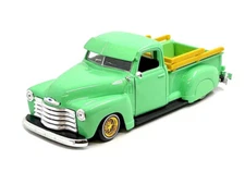 1950 Chevrolet 3100 Pickup Truck Lowrider 1:24 Scale Model - Maisto 32545GRN