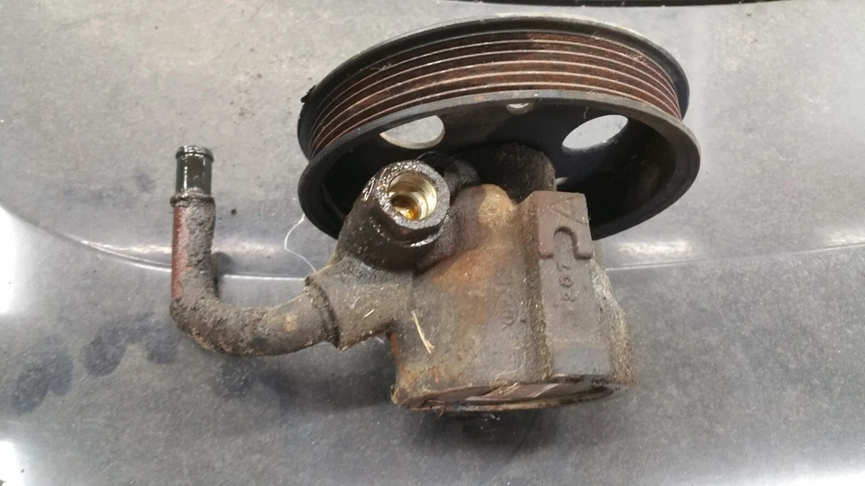 Bomba y polea de dirección asistida Firebird Camaro 1995-2002 serie 3800 2 V6 Foto 4 de 4