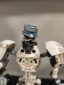 2004 Vintage LEGO Bionicle 8606 Toa Nuju INCOMPLETE