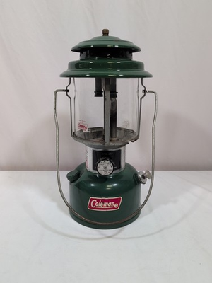 #ad COLEMAN DOUBLE KEROSENE MANTLE LANTERN 220J 1979 $39.99