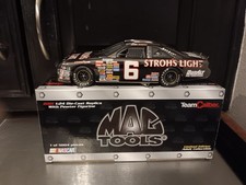 124 Mac Tools Mark Martin 2001 6 Strohs Light Ford Thunderbird With Figurine