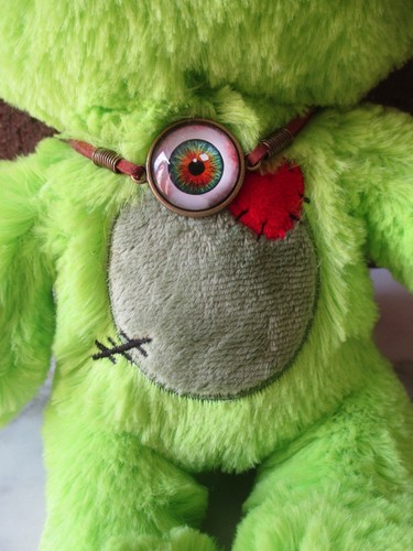 Build A Bear Mini Zombie Frog 10" Bright Green- Eyeball on Suede Cord Necklace - Picture 2 of 3
