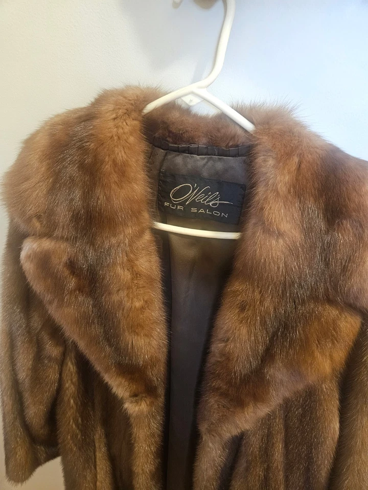 Chaqueta Visón por O'Neils Salón de Piel NATURAL CAOBA MARRÓN MUJER Cubierta Protectora Foto 2 de 4