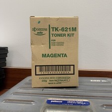 Toner TK-621M
