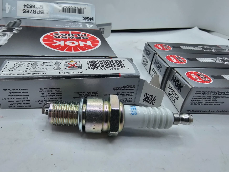 (QTY 8)  NGK Spark Plug BPR7ES 5534 for 1979-1984 Ferrari 308 GTB - Image 2 of 4