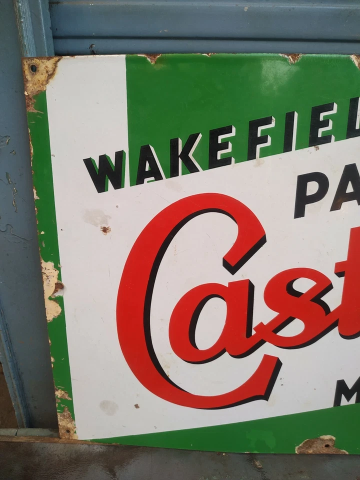 VINTAGE ORIGINAL CASTROL MOTOR OIL WAKEFIELD PATENT PORCELAIN ENAMEL AD SIGN # - Image 4 of 4