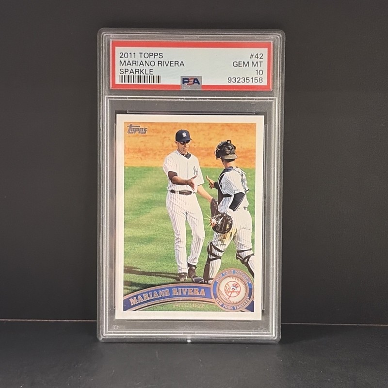 MARIANO RIVERA 2011 TOPPS BASEBALL #42 SPARKLE VARIATION SSP YANKEES RARE PSA 10