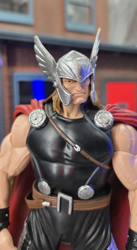 Marvel Legends Avengers Thor 7" Action Figure - Image 2 of 4