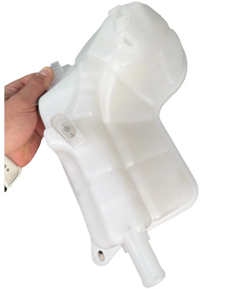 Tanque de expansión URO Parts 4F0121403T con sensor para 09-11 Audi A6 Quattro Foto 4 de 4