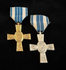 Bayern Bundesrepublik Feuerwehr Ehrenzeichen Gold 40 Jahre und Silber 25 Jahre