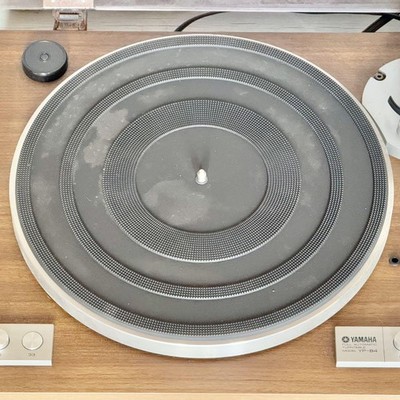 Yamaha YP-B4 Full Automatic Turntable Belt Drive Record Player