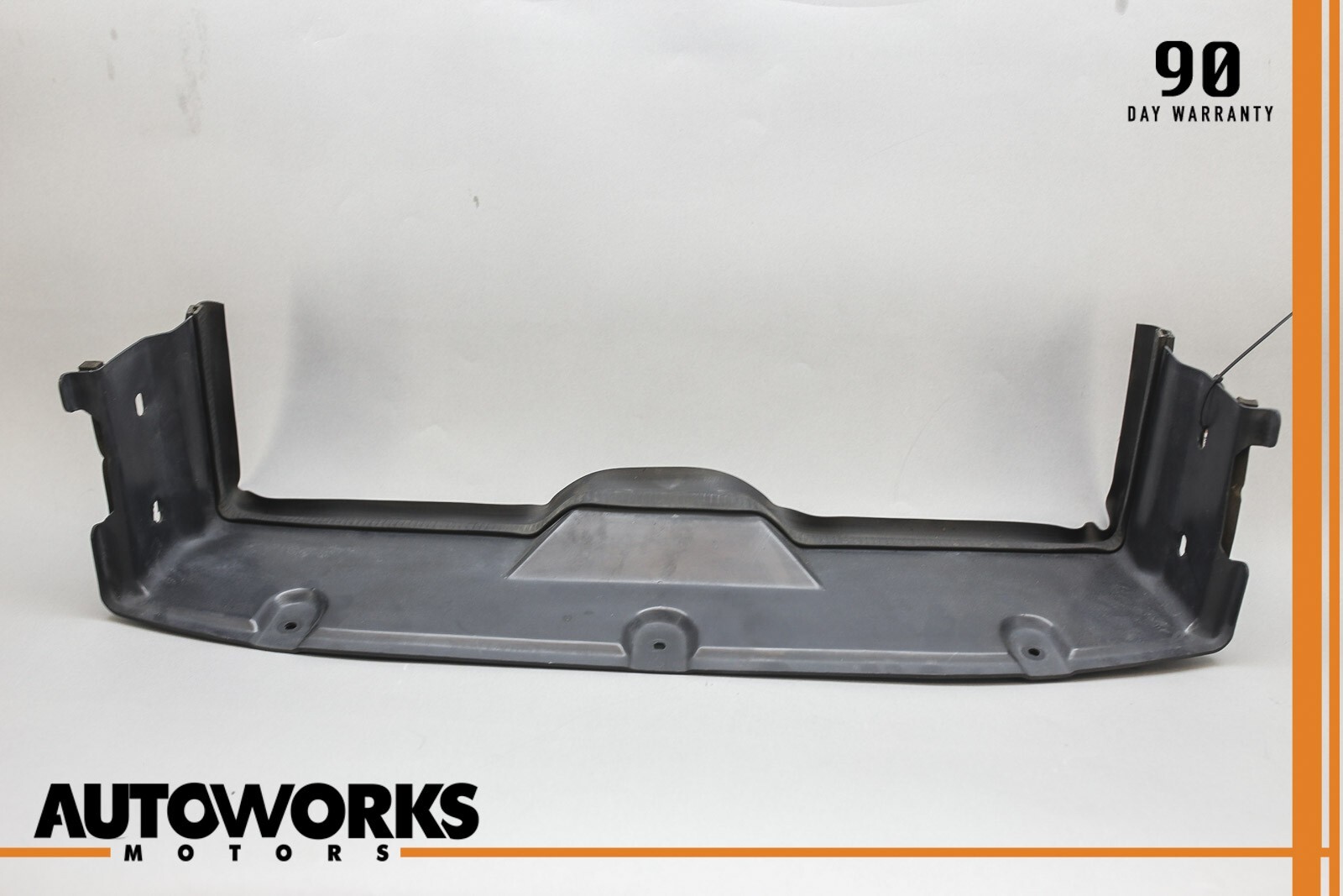 05-08 Maserati Quattroporte M139 Front Bumper Upper Conveyor Trim 67069600 OEM