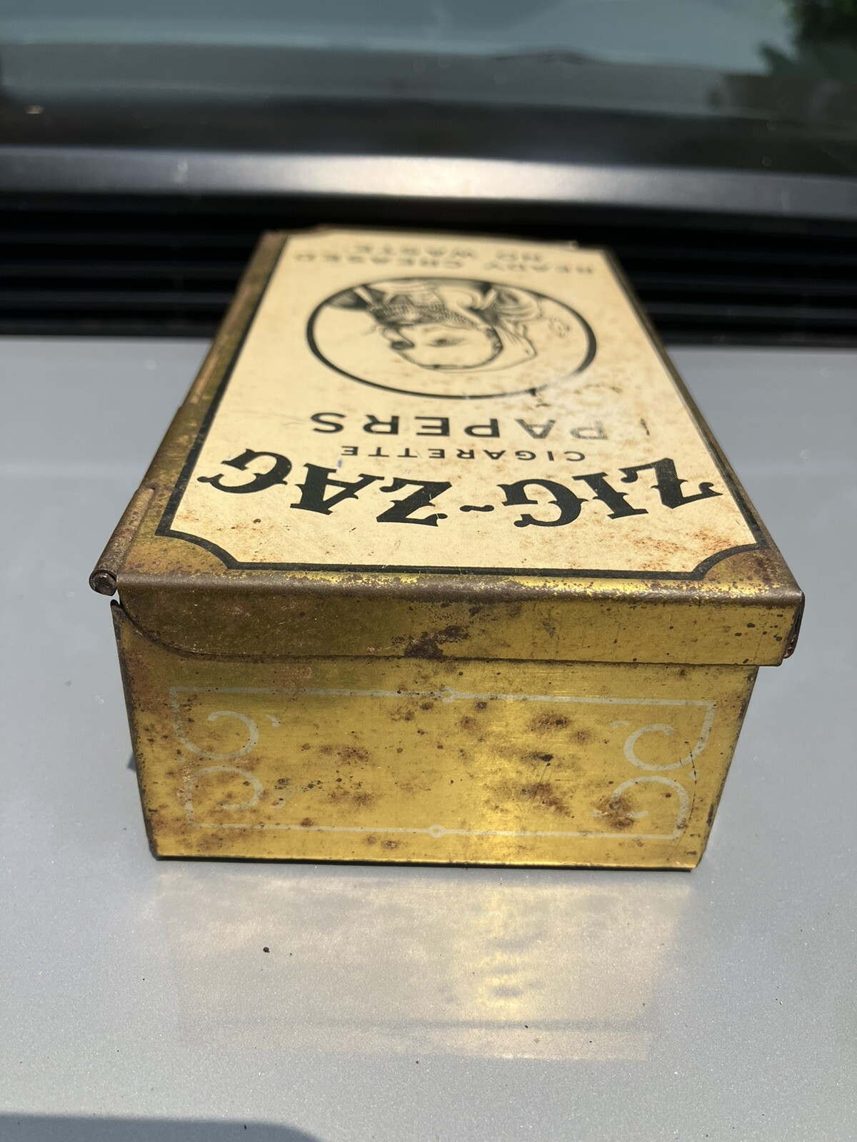 Zig Zag Cigarette Paper Wall Dispenser 1930s Vintage Advertising 16